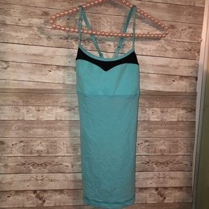 Lululemon size 4 tank